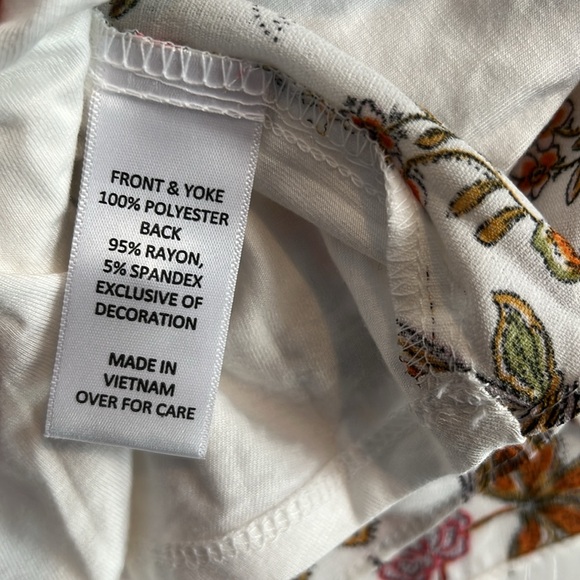 Fortune + Ivy Floral Tank with Buttons on Back - Picture 5 of 5